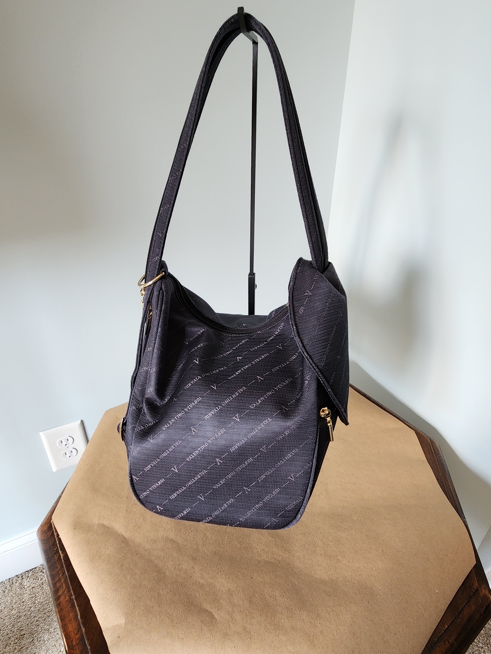 Valentino Vivardi 2-Way Shoulder Bag In Black Canvas